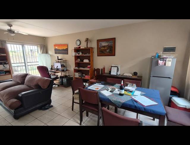 2 BEDROOM TOWNHOUSE FOR SALE IN ANNLIN